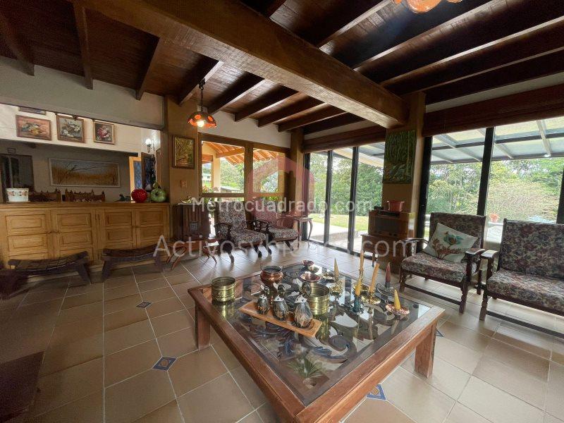 5BR Finca in La Fe (7000 m²) - 4