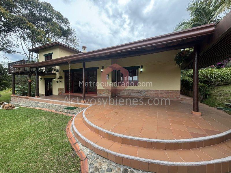 4BR Finca in La Fe (4000 m²) - 3