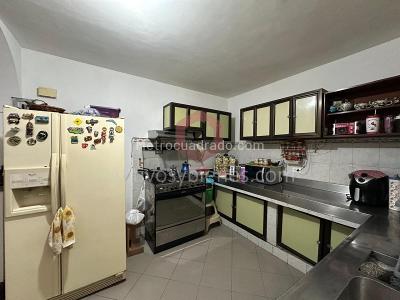 Casa de 4 alcobas en venta en Simon Bolivar, Medellín, 220 m² · foto 3 de 20