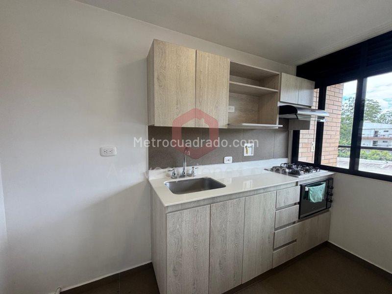 3BR Apartment in El Retiro (77 m²)