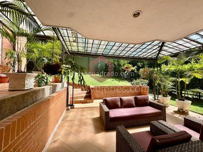 Casa en arriendo en El Poblado, Medellín · foto 7 de 20