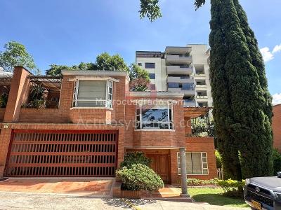 Casa de 4 alcobas en venta en El Poblado, Medellín, 360 m² · foto 5 de 20