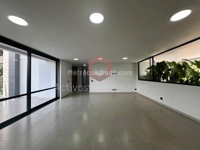 Apartamento de 3 alcobas en venta en El Poblado, Medellín, 230 m² · foto 7 de 20