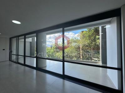 Apartamento de 3 alcobas en venta en El Poblado, Medellín, 230 m² · foto 8 de 20