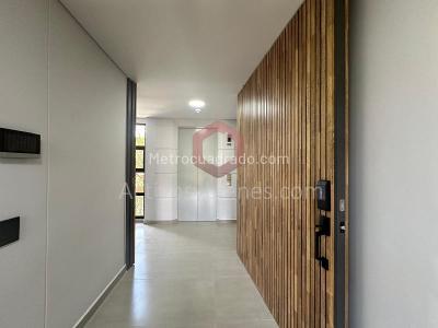 Apartamento de 3 alcobas en venta en El Poblado, Medellín, 230 m² · foto 13 de 20