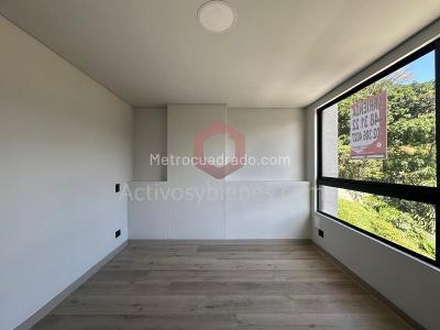 Apartamento de 3 alcobas en venta en El Poblado, Medellín, 230 m² · foto 16 de 20