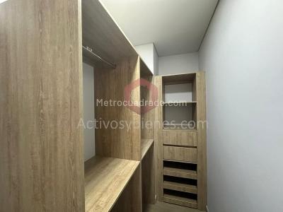 Apartamento de 3 alcobas en venta en El Poblado, Medellín, 230 m² · foto 17 de 20