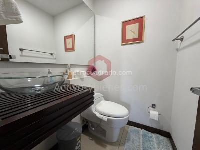 Apartamento de 3 alcobas en venta en El Poblado, Medellín, 129 m² · foto 18 de 20