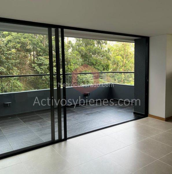 Apartamento de 2 Alcobas en Las Palmas con Balcón, Parqueadero, Gimnasio y Piscina - 4
