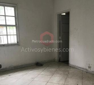 Casa de 4 alcobas en arriendo en Boston, Medellín, 370 m² · foto 7 de 7