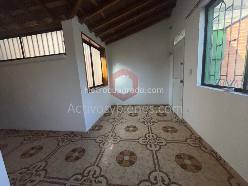 4BR House with Patio in Belen - 2