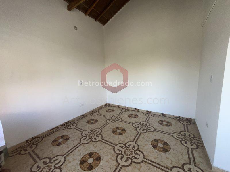 4BR House with Patio in Belen - 9