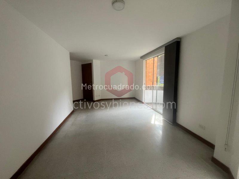Apartamento de 3 Alcobas en Las Palmas (El Poblado) con Balcón y Doble Parqueadero - 6