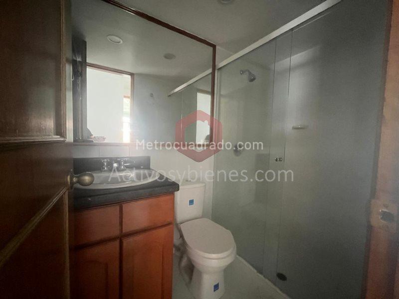 Apartamento de 3 Alcobas en Las Palmas (El Poblado) con Balcón y Doble Parqueadero - 9