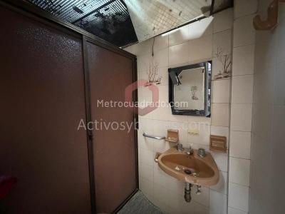 Casa de 5 alcobas en venta en Laureles, Medellín, 244 m² · foto 8 de 8