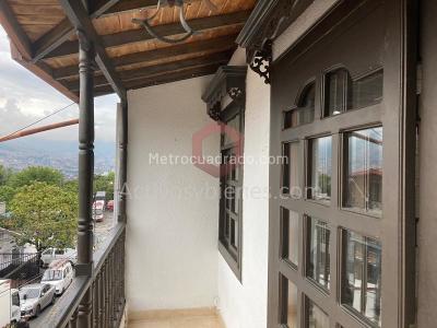 Apartamento de 2 alcobas en venta en Alfonso Lopez, Medellín, 69 m² · foto 4 de 19