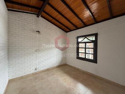 Apartamento de 2 alcobas en venta en Alfonso Lopez, Medellín, 69 m² · foto 11 de 19