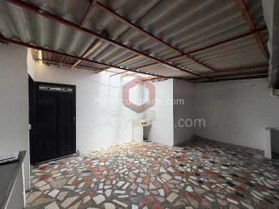 Apartamento de 2 alcobas en venta en Alfonso Lopez, Medellín, 69 m² · foto 18 de 19
