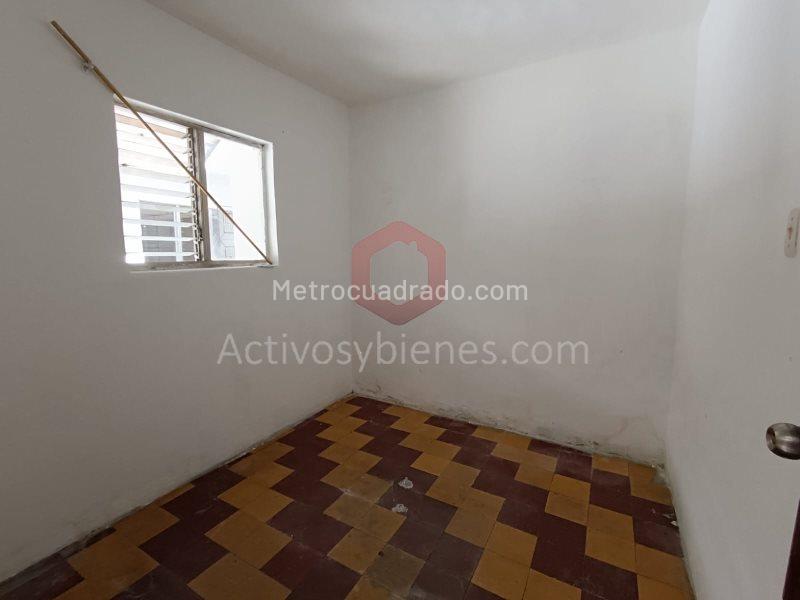 Casa Amplia de 5 Alcobas en La América - 9