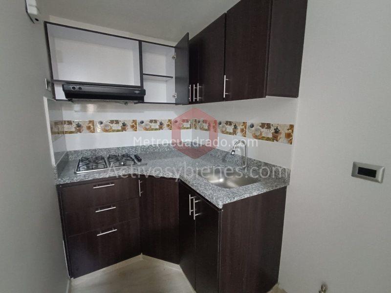 2BR Internal Apartment in Laureles El Nogal with Utilities Included