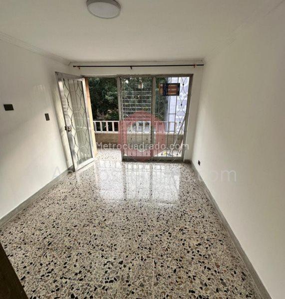 Cozy Studio Apartment in El Poblado - 3