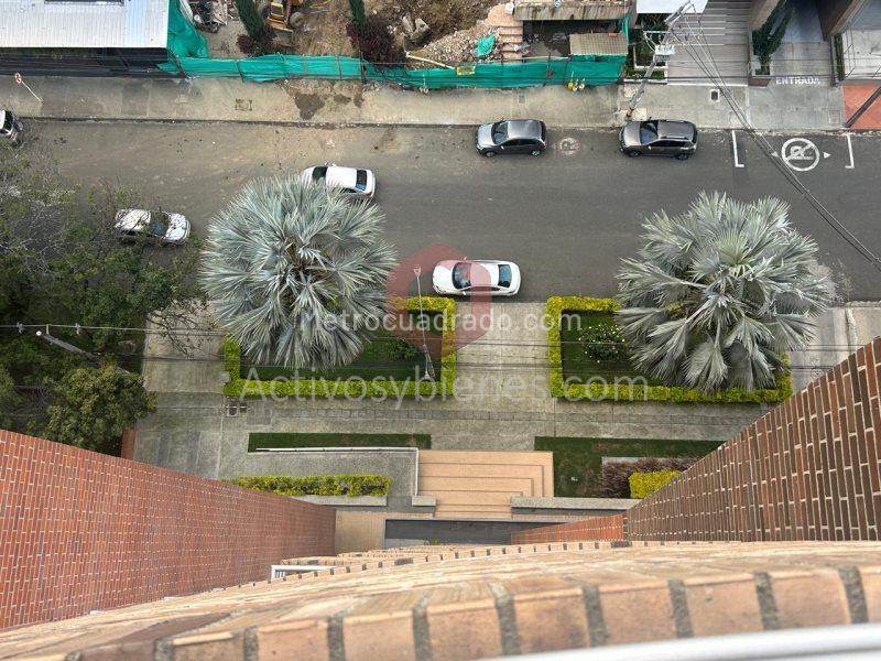 Luxurious 3BR Penthouse with Terrace in El Nogal - 7