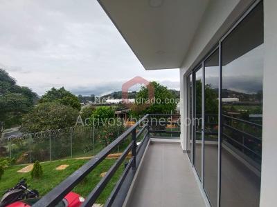 Casa de 3 alcobas en venta en Aeropuerto, Rionegro, 576 m² · foto 12 de 20