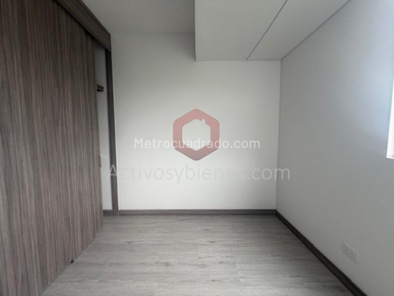 Apartamento Moderno de 3 Alcobas con Balcón en El Poblado - 7