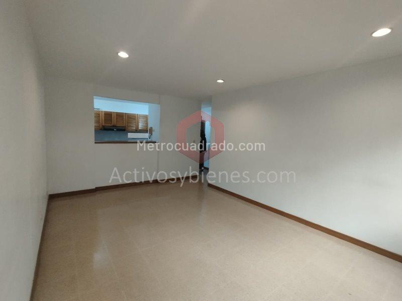 Apartamento de 2 Alcobas con Balcón en El Poblado - 2