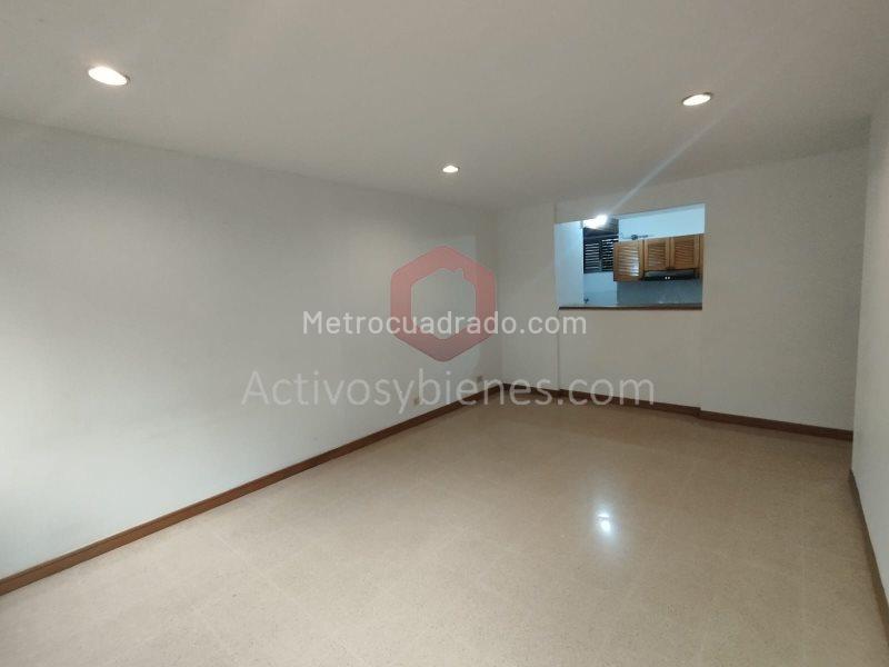 Apartamento de 2 Alcobas con Balcón en El Poblado - 3