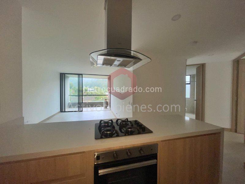 2BR Apartment in El Retiro (85 m²) - 4