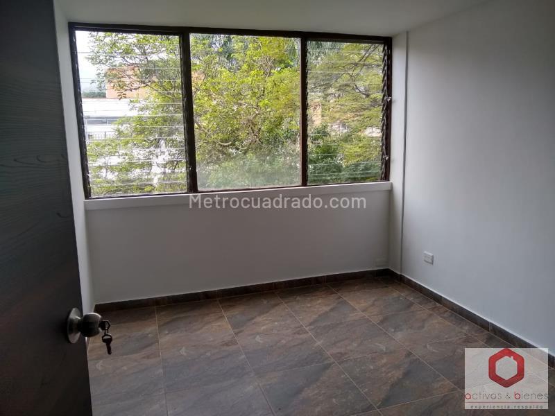 4BR Apartment in Los Olivos