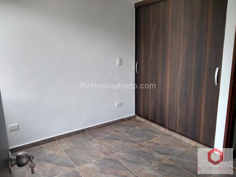 Apartamento de 4 Alcobas en Los Olivos - 5