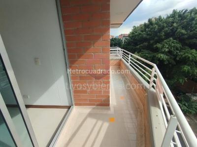 Apartamento de 3 alcobas en arriendo en Laureles, Medellín, 89 m² · foto 6 de 20