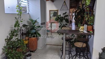 Casa de 5 alcobas en venta en La Castellana, Medellín, 178 m² · foto 8 de 13