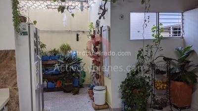 Casa de 5 alcobas en venta en La Castellana, Medellín, 178 m² · foto 11 de 13