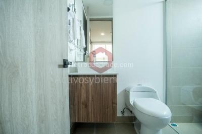 Apartamento en arriendo en Laureles, Medellín · foto 9 de 13