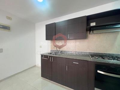 Apartamento de 3 alcobas en venta en Villa Carlota, Medellín, 85 m² · foto 3 de 15