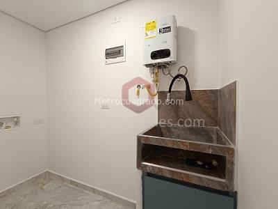 Apartamento de 2 alcobas en arriendo en El Poblado, Medellín, 60 m² · foto 11 de 19