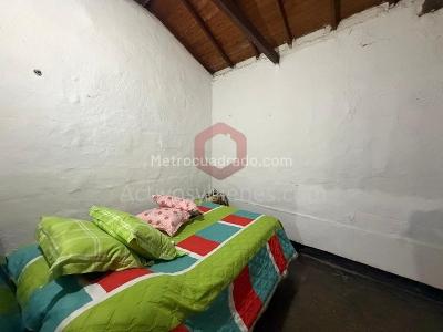 Casa de 5 alcobas en venta en Belen La Gloria, Medellín, 112 m² · foto 14 de 18