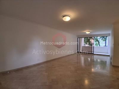 Apartamento de 4 alcobas en arriendo en Santa María De Los Ángeles, Medellín, 132 m² · foto 5 de 20