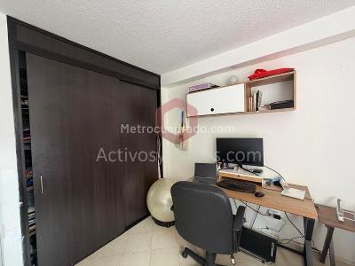Apartamento de 3 alcobas en venta en El Poblado, Medellín, 77 m² · foto 10 de 18
