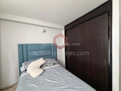 Apartamento de 3 alcobas en venta en El Poblado, Medellín, 77 m² · foto 13 de 18
