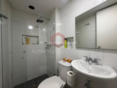 Apartamento de 3 alcobas en venta en El Poblado, Medellín, 77 m² · foto 16 de 18