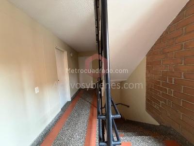 Apartamento de 3 alcobas en venta en El Poblado, Medellín, 77 m² · foto 18 de 18