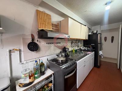 Apartamento de 3 alcobas en venta en El Poblado, Medellín, 77 m² · foto 7 de 18