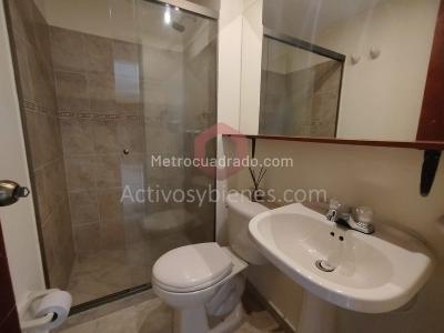 Apartamento de 3 alcobas en arriendo en Laureles, Medellín, 97 m² · foto 10 de 14