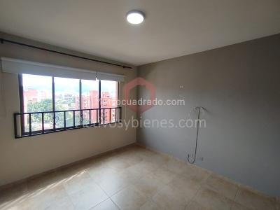 Apartamento de 3 alcobas en arriendo en Laureles, Medellín, 97 m² · foto 12 de 14
