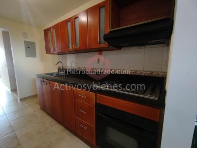 Apartamento de 3 alcobas en arriendo en Laureles, Medellín, 97 m² · foto 3 de 14