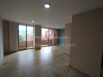 Apartamento de 3 alcobas en arriendo en Laureles, Medellín, 97 m² · foto 6 de 14